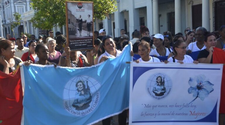 Acto central por los 62 años de la Federación de Mujeres Cubanas – Club ...