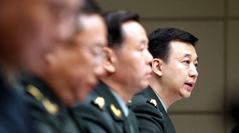 Wu Qian, portavoz del Ejército Chino