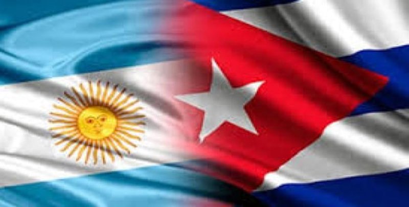 banderas de Argentina y Cuba