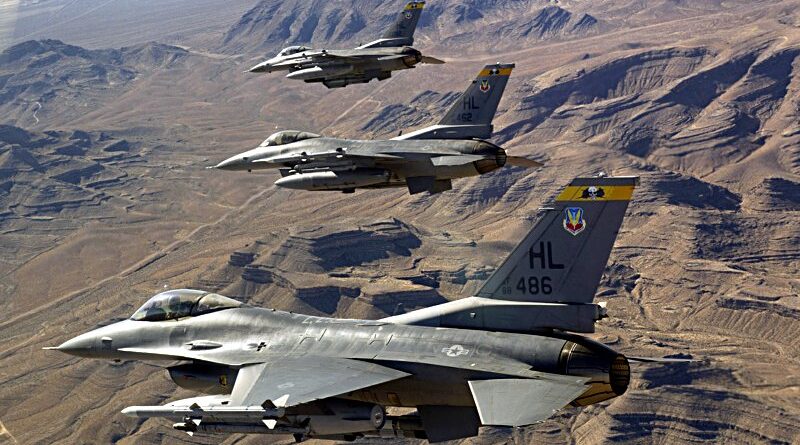 Cazas F-16 de los Estados Unidos