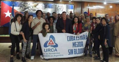 La Revolución cubana nunca se arrodillará, aseguran en Argentina