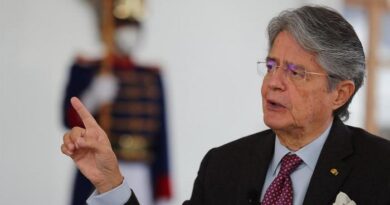Consejo de Administración Legislativa aprueba iniciar trámite de juicio político contra presidente de Ecuador