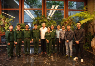 Recibe presidente de Cuba delegación del Ejército Popular de Vietnam