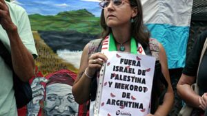 Manifestación por Palestina frente a cancillería de Argentina