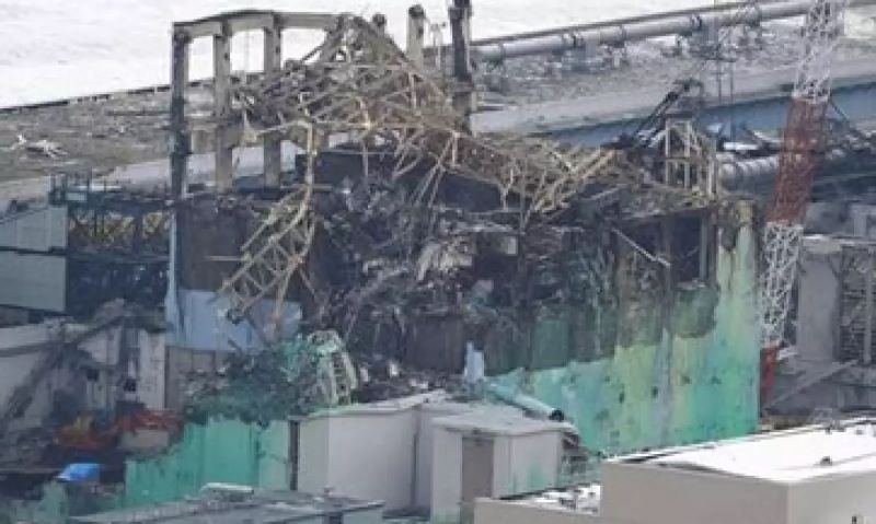 marzo de 2011: restos destruídos del reactor 4 de la Central Nuclear de Fukushima