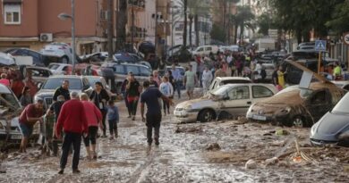 Cuba, protege a su gente; España, las abandona