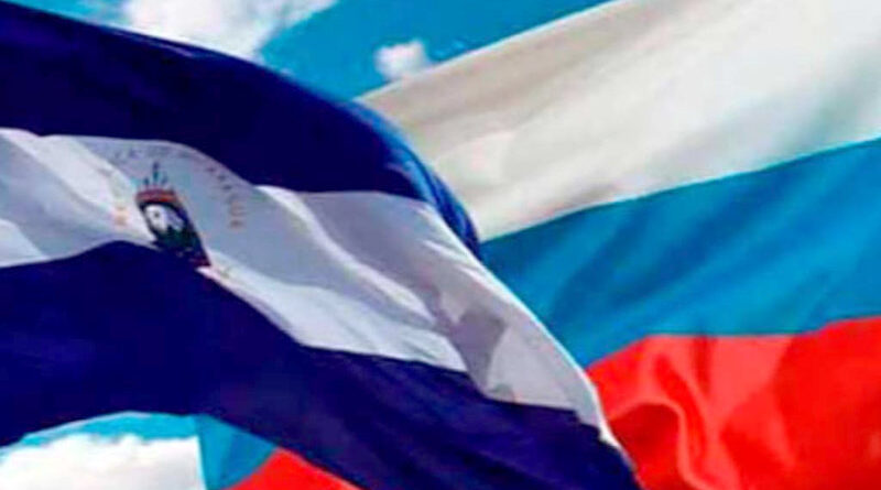 banderas de Nicaragua y Rusia