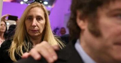 Crece expectativa en Argentina sobre escándalo por coimas en gobierno (+Foto) Crece expectativa en Argentina sobre escándalo por coimas en gobierno (+Foto)