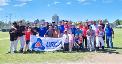 Argentina: Un batazo contra el bloqueo Argentina: Un batazo contra el bloqueo