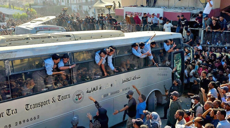 Gran recibimiento a los prisioneros palestinos liberados