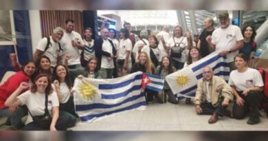 Brigada uruguaya «Fidel Castro» llega a Cuba con carga solidaria