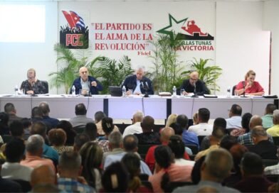 Quitar lastres al pensamiento, y desatar todas las fuerzas de crear Quitar lastres al pensamiento, y desatar todas las fuerzas de crear