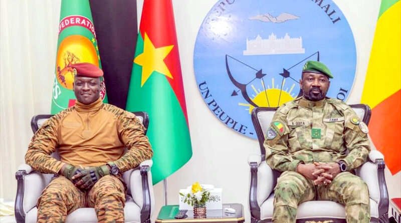 Capitán Ibrahim Traoré y Coronel Assimi Goïta