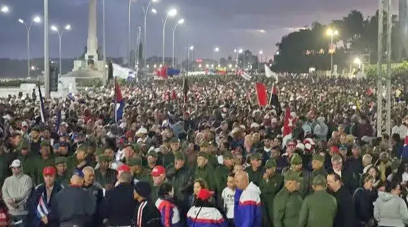 La Habana: manifestación en defensa de la Revolución Cubana