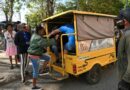 Triciclos eléctricos alivian el transporte en Cuba ante la escasez de combustible