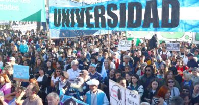 Argentina – Una multitud se movilizó por la Cuarta Marcha Federal Universitaria