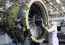Rusia empieza producción en serie de motores para el avión nacional Superjet (video)