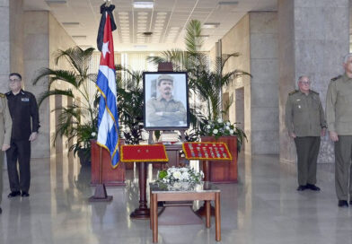 Raúl Castro rindió homenaje al comandante de la Revolución Ramiro Valdés Menéndez (video)
