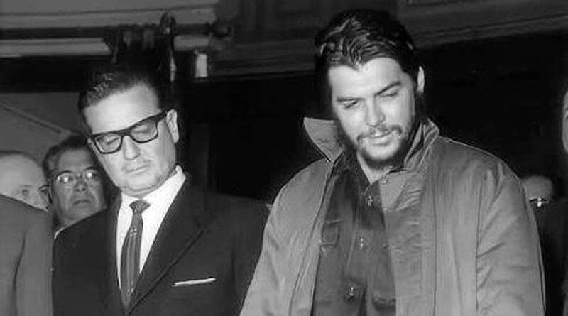 Salvador Alende y el Che Guevara