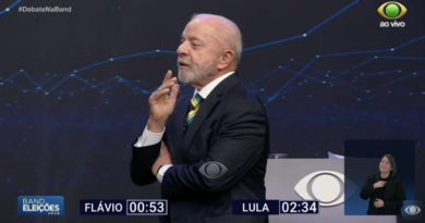 Lula cuestiona a Flávio Bolsonaro por modelo argentino